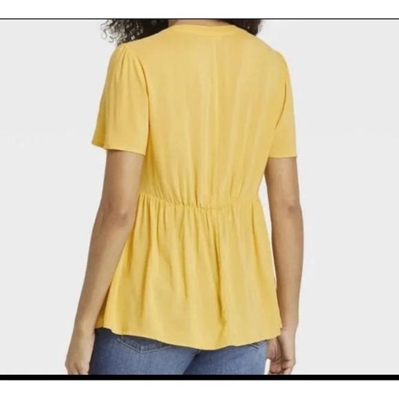 Isabel Maternity Short Sleeve V-Neck Button Front Top Yellow Sz M NWT - Picture 6 of 6